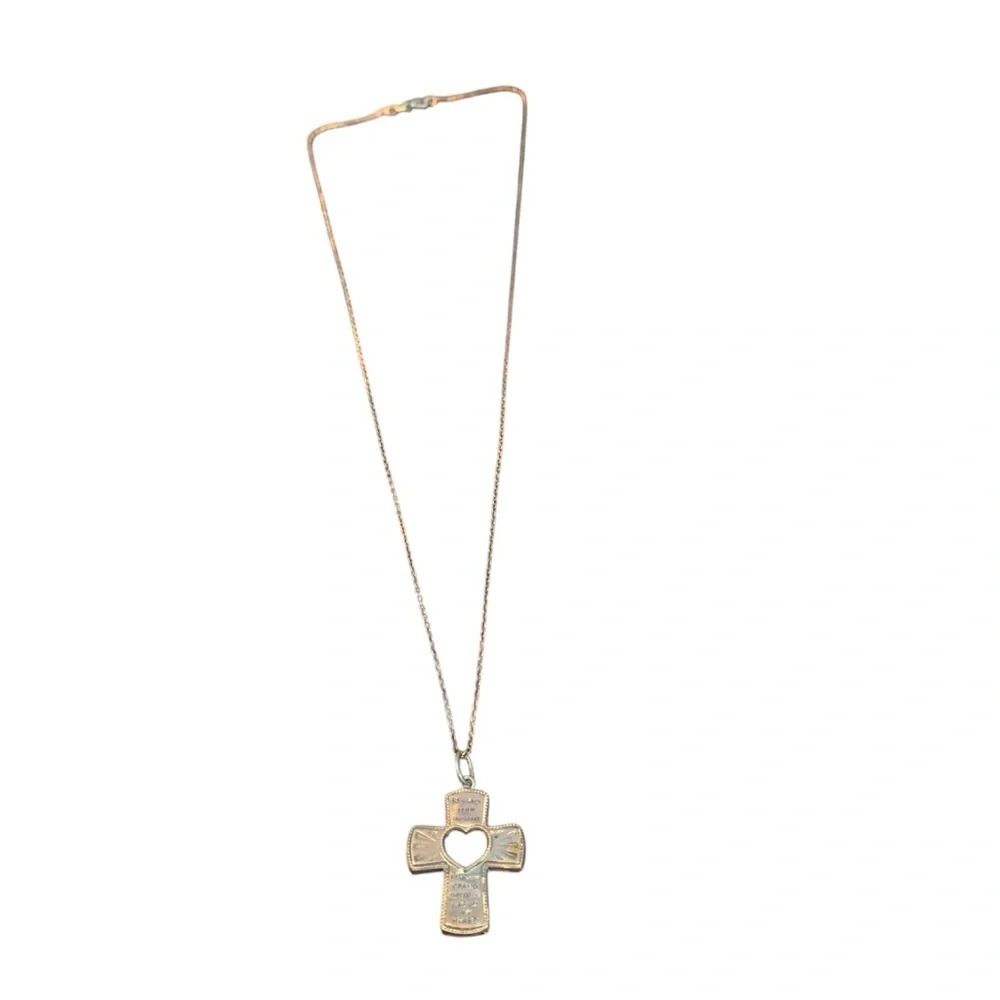 Avon dark tone cross pendant necklace 21”